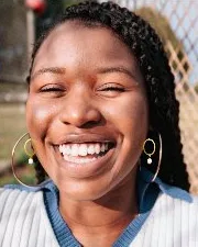 AR accessories on other faces: Drop earrings